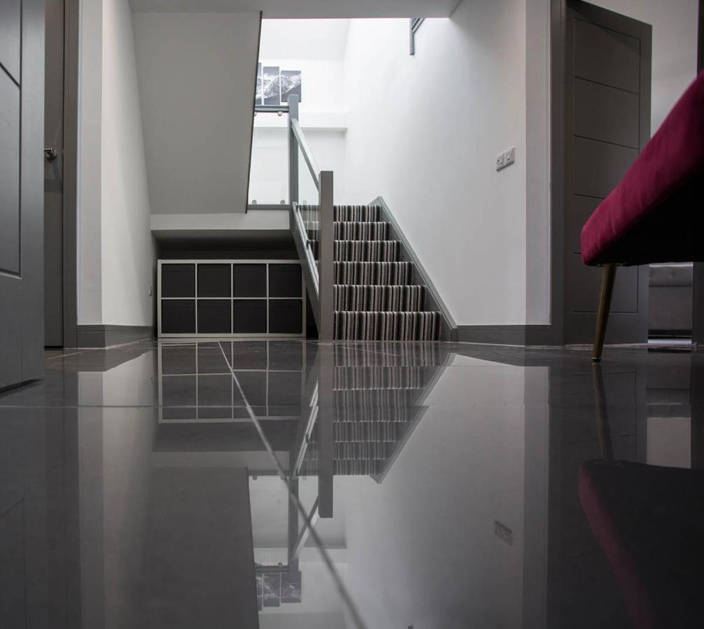 Villa Oor Neuk Tole Esterno foto